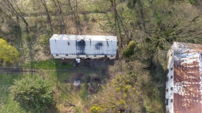 Zámecký areál a Bravantice pohledem dronu